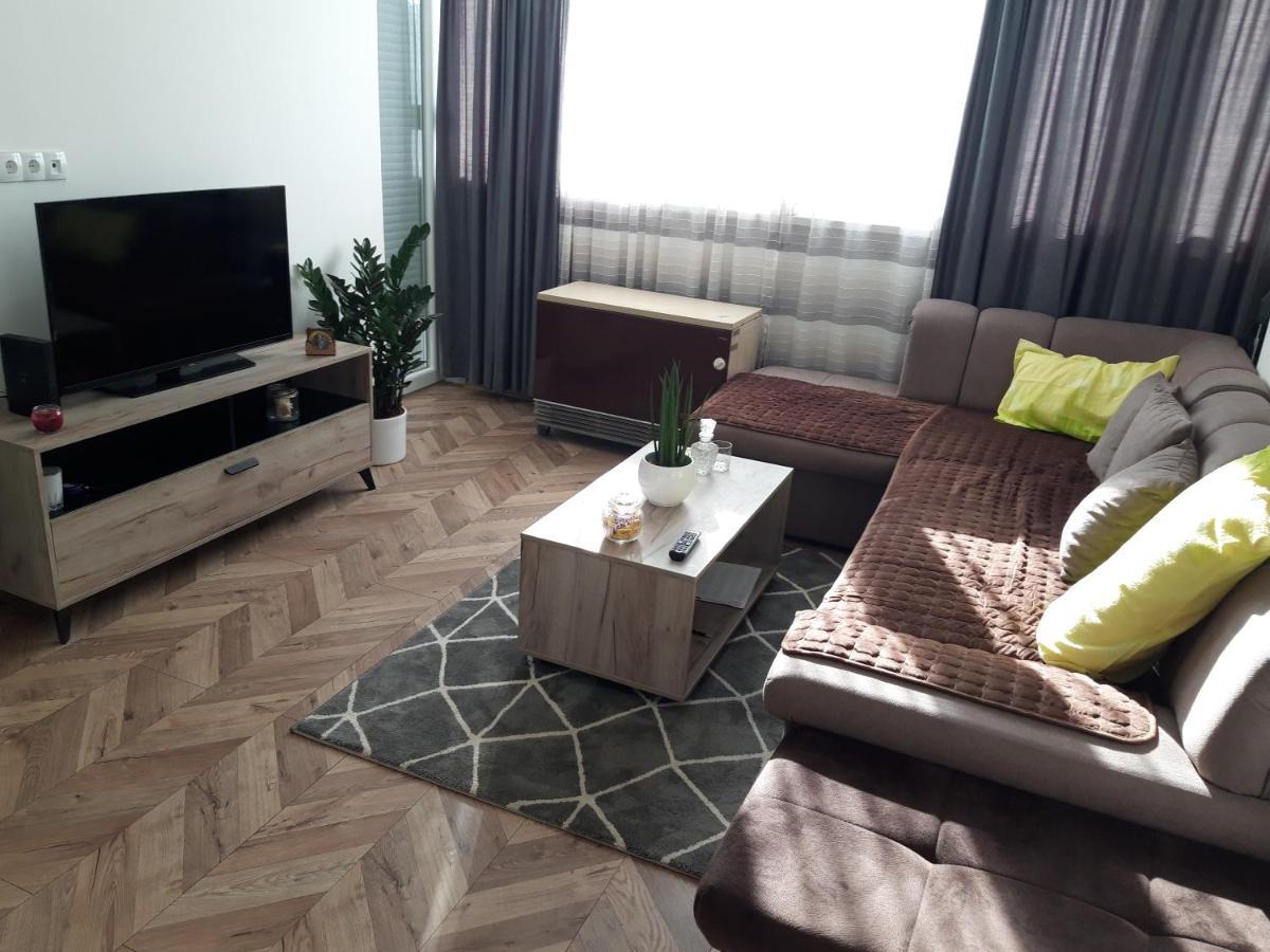 Stan Na Dan Simikic Daire Bijeljina Dış mekan fotoğraf